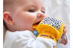 Gummee Glove